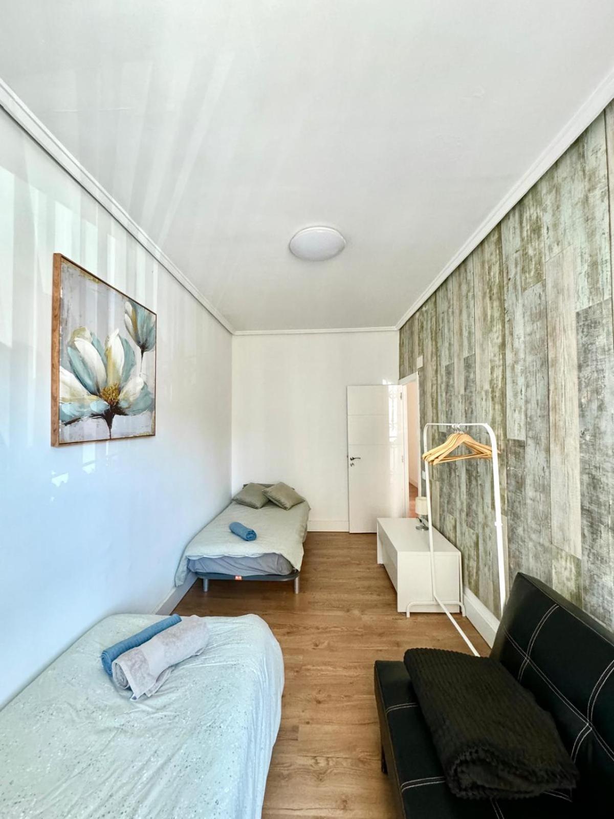 Vlc Center 4 Room Apartment Valencia Exterior photo