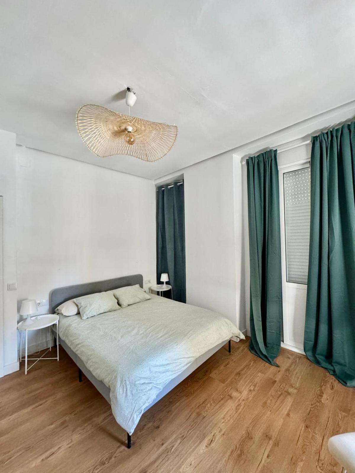 Vlc Center 4 Room Apartment Valencia Exterior photo